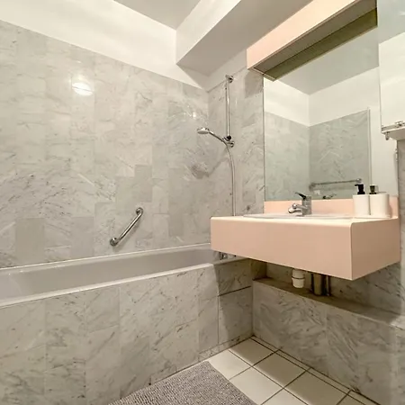 Flexliving - - Hillairet *